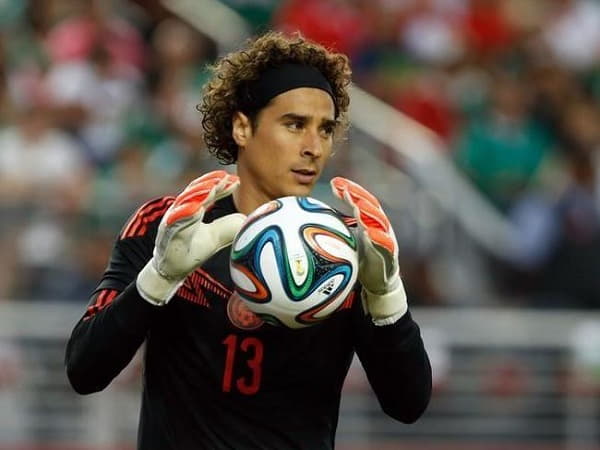 Tiểu sử của Guillermo Ochoa