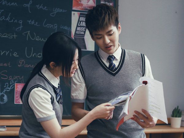 Nằm mơ thấy bạn cùng lớp có số gì tài lộc, có điềm gì Nằm mơ thấy bạn cùng lớp có số gì tài lộc, có điềm gì