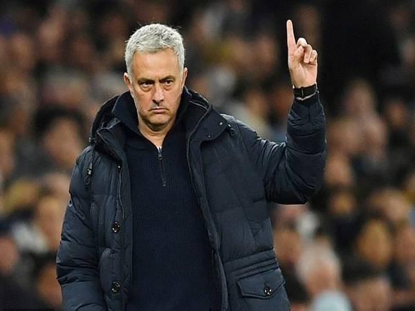 Phong cách huấn luyện cầu thủ của HLV Jose Mourinho